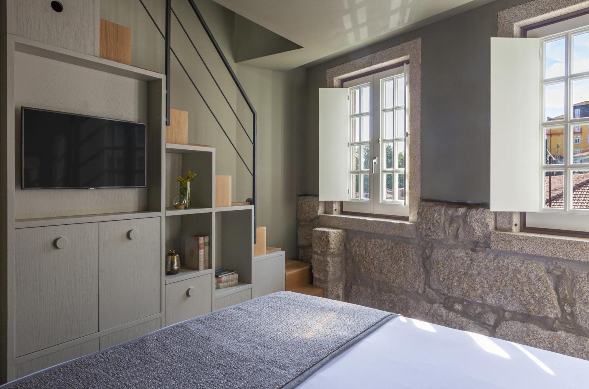 Timbre Virtudes Hotel ปอร์โต ภายนอก รูปภาพ A bedroom in the hotel